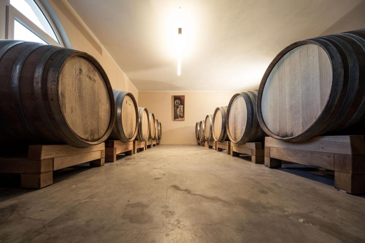 Weingut Dona Villa Eppan an der Weinstraße Eksteriør billede