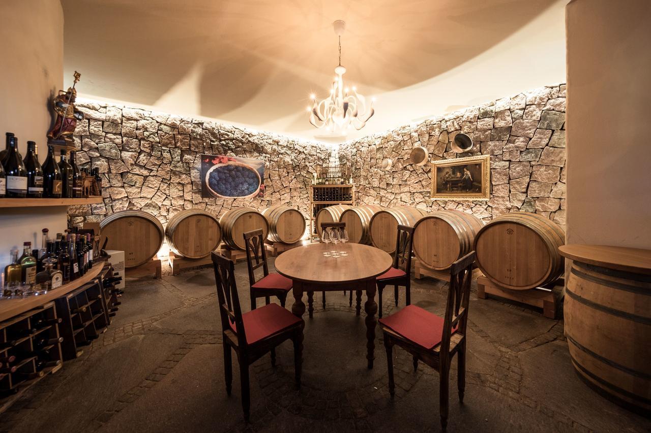 Weingut Dona Villa Eppan an der Weinstraße Eksteriør billede